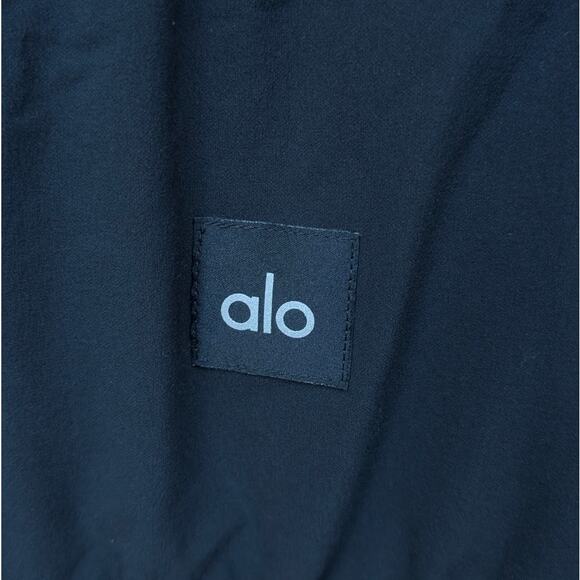 Alo Yoga Black Incline Puffer Full Zip Oversized Relaxed Fit Vest, size L - Picture 4 of 9